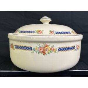 Vintage Hall Blue Bouquet 2 Quart